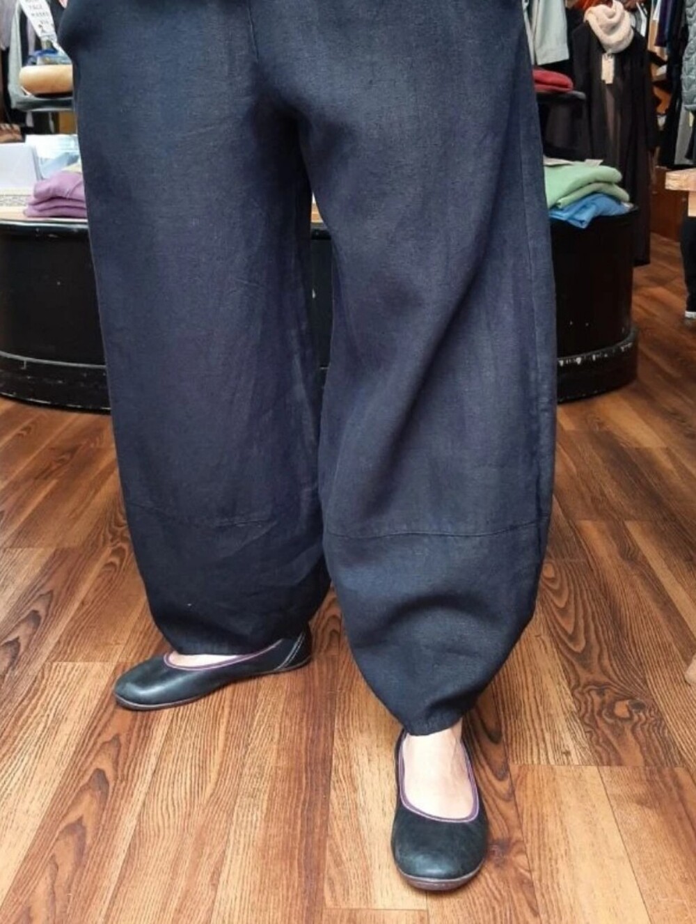 Bryn Walker Oliver Pant Black Linen Pull On Lantern Barrel Lagenlook